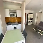4 Pers. Proche Avec Parking Privé - Fr-1-837-47