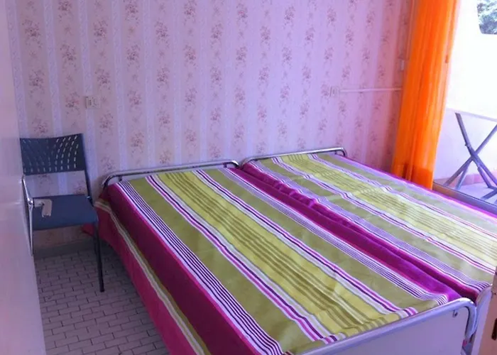 4 Pers. Proche Avec Parking Prive - Fr-1-837-47 Lägenhet